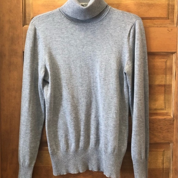 Time and Tru Long Sleeve Pullover Regular Sweater/ size S - Picture 3 of 8